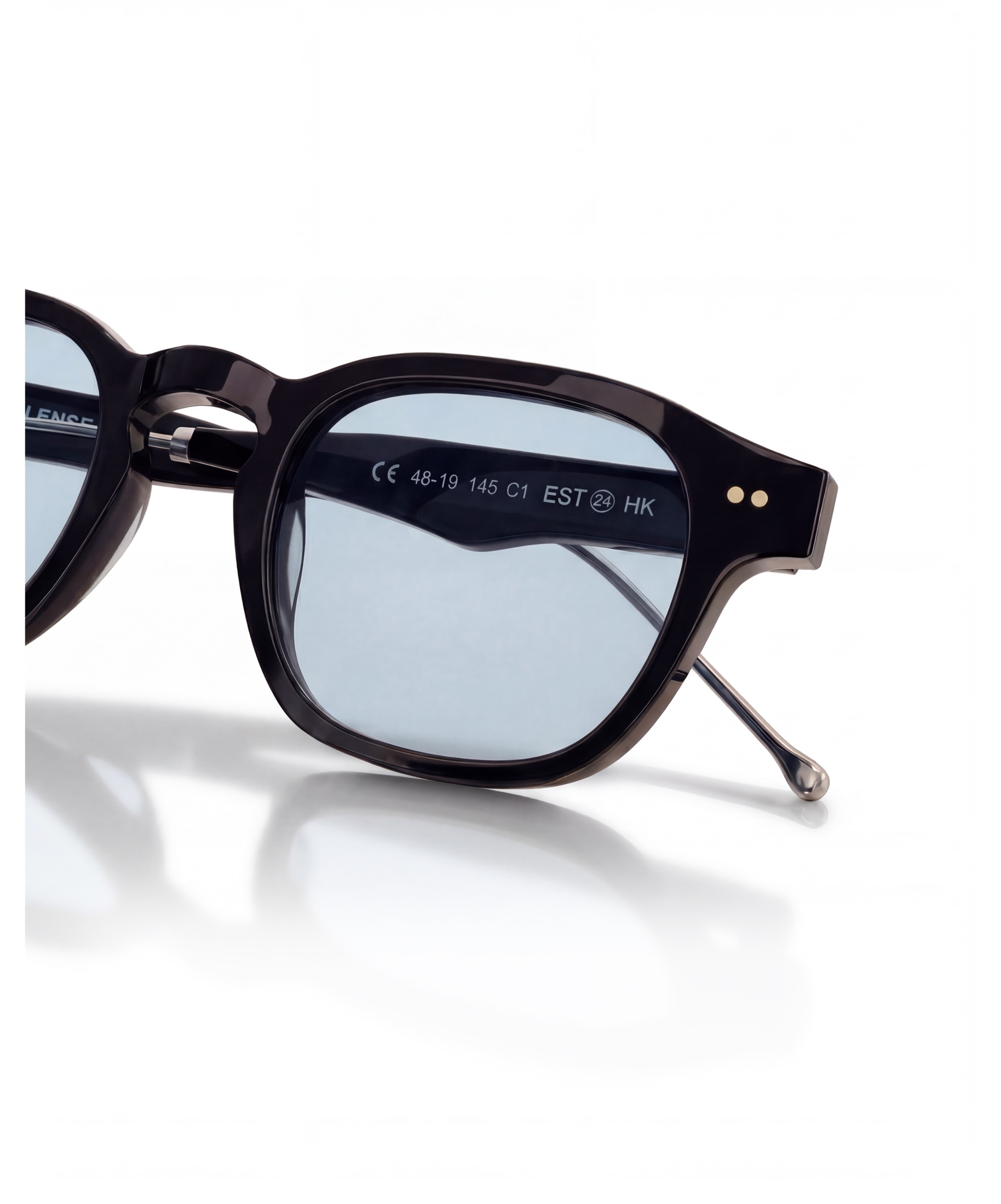 LENSE black frame product render